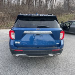 FORD EXPLORER XLT - 7