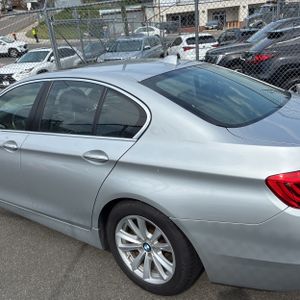 BMW 5-SERIES XDRIVE - 6