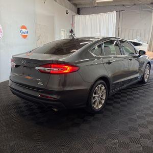 FORD FUSION SE - 8