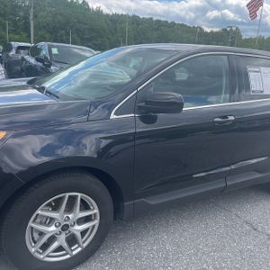 FORD EDGE SEL - 2