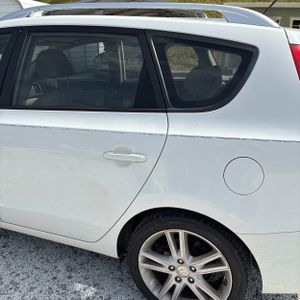 HYUNDAI ELANTRA TOURING SE - 6