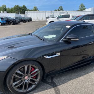 2016 Jaguar F-TYPE R 照片 2