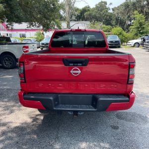 2025 Nissan FRONTIER SV 照片 7