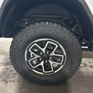 2025 JEEP GLADIATOR RUBICON — миниатюра 19