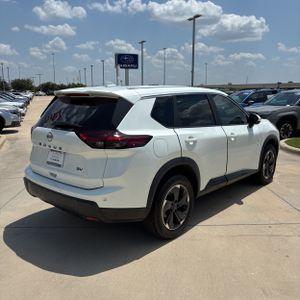 2024 Nissan ROGUE SV 照片 8