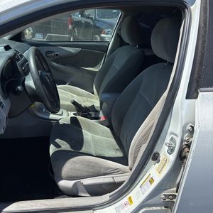 2012 Toyota COROLLA LE — миниатюра 32