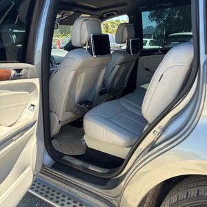 2011 Mercedes-BENZ GL — миниатюра 33