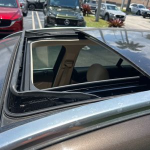 2017 Mercedes-BENZ GLC thumbnail 36