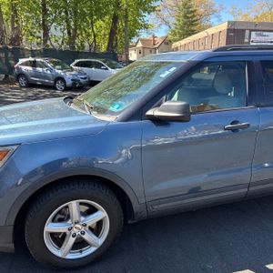 FORD EXPLORER BASE - 2