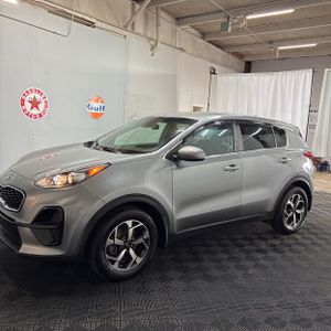 KIA SPORTAGE LX - 3