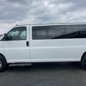 CHEVROLET EXPRESS LS 3500 - 4