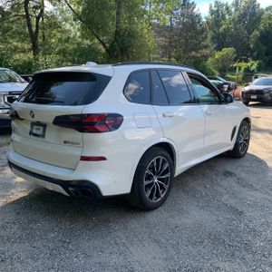 2024 BMW X5 M60I 照片 8