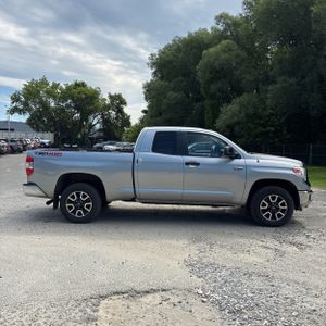 صورة 10 لـ 2017 Toyota TUNDRA SR5