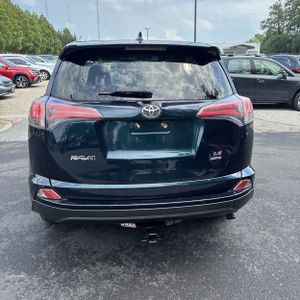 2018 Toyota RAV4 LE 照片 7