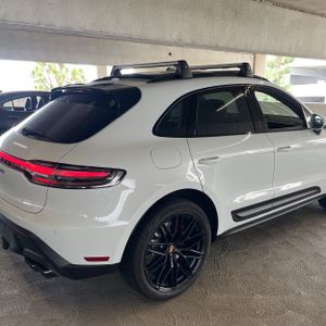 2025 Porsche MACAN GTS — фото 9