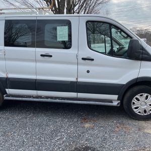 FORD TRANSIT 250 - 10