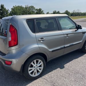 2012 KIA SOUL + photo 9