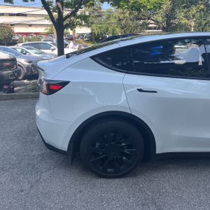صورة 9 لـ 2021 Tesla MODEL Y LONG RANGE