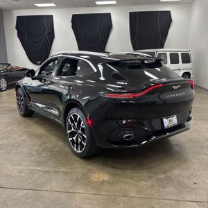 ASTON MARTIN DBX BASE - 5