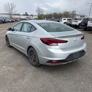 HYUNDAI ELANTRA SE - 5