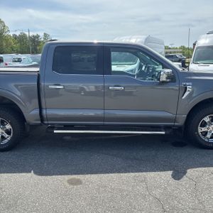 FORD F-150 LARIAT - 9