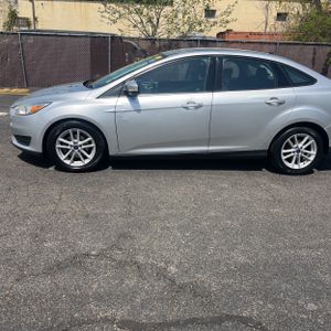 FORD FOCUS SE - 3