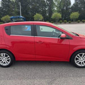 CHEVROLET SONIC LT AUTO - 9