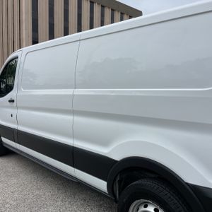 FORD TRANSIT 150 - 6
