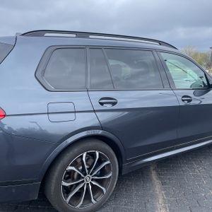BMW X7 XDRIVE50I - 9