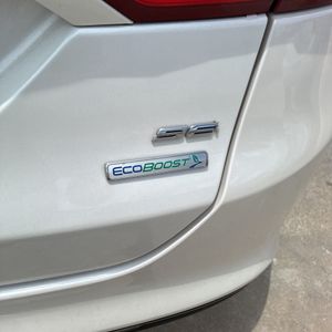 2015 FORD FUSION SE thumbnail 23