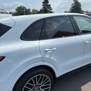 صورة 9 لـ 2023 Porsche CAYENNE S PLATINUM EDITION