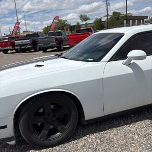 DODGE CHALLENGER - 2