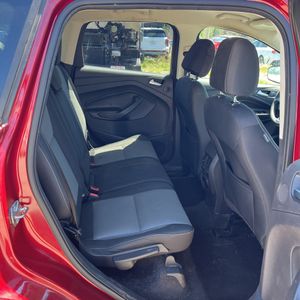 صورة مصغرة 35 لـ 2017 FORD ESCAPE SE