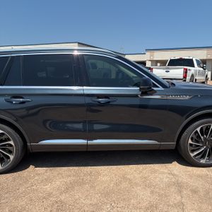 2021 Lincoln AVIATOR RESERVE — миниатюра 11