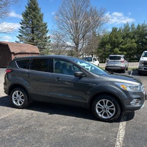 FORD ESCAPE SE - 10
