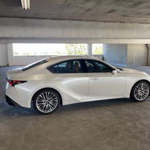 LEXUS IS 300 BASE - 10
