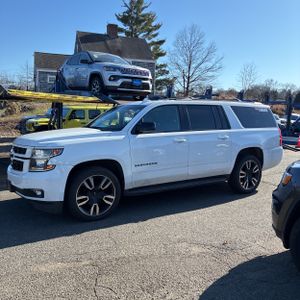 CHEVROLET SUBURBAN PREMIER - 3