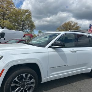 JEEP GRAND CHEROKEE L OVERLAND - 2