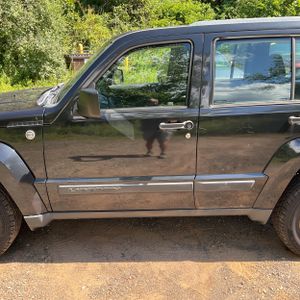 صورة 4 لـ 2010 JEEP LIBERTY SPORT