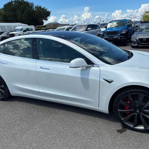 صورة 13 لـ 2020 Tesla MODEL 3 PERFORMANCE