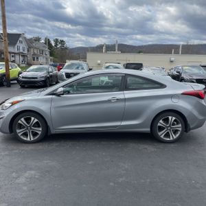 HYUNDAI ELANTRA COUPE BASE - 3