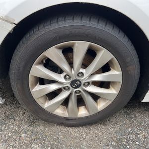 2017 KIA OPTIMA LX — миниатюра 15