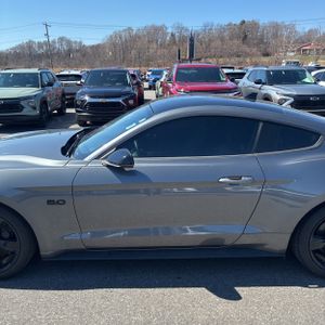 FORD MUSTANG GT PREMIUM - 4