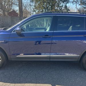 VOLKSWAGEN TIGUAN SE 4MOTION - 4