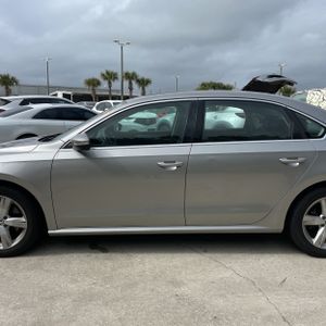 VOLKSWAGEN PASSAT SE PZEV - 4