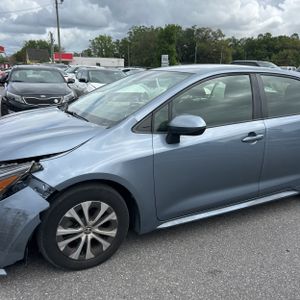 Toyota Corolla Hybrid LE - 2