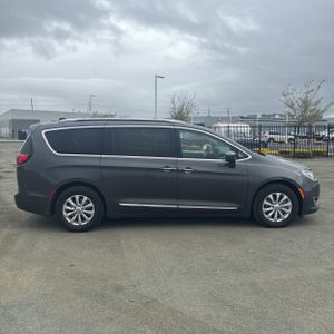 CHRYSLER PACIFICA TOURING L - 10