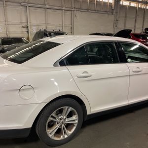 FORD TAURUS SEL - 9