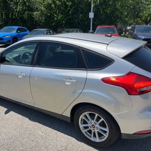 FORD FOCUS SE - 6