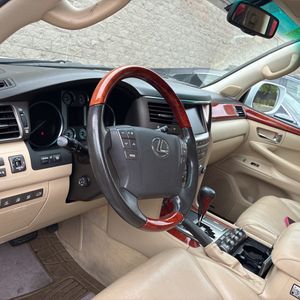 2008 Lexus LX 570 BASE 照片 40